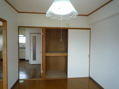 【洋室】 | サニーハイツ（祇園町）