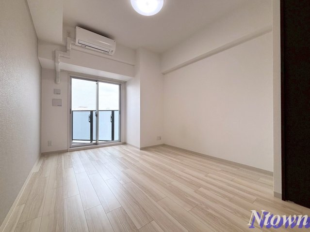 【居間・リビング】 | エステムコート名古屋グランツ | こちらの居間で趣味の時間をお楽しみください
