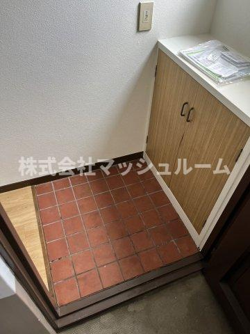 新中野コーポの玄関