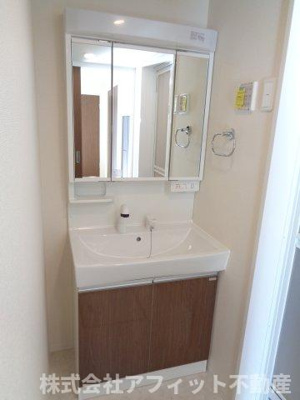 【洗面所】 | シャ・ブラン | 洗髪洗面化粧台