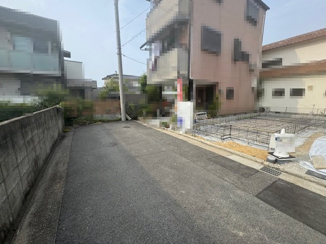 【前面道路含む現地写真】 | 堺西区上　新築戸建 | 子育てグリーン住宅支援事業対象物件！（2025年7月3日撮影）