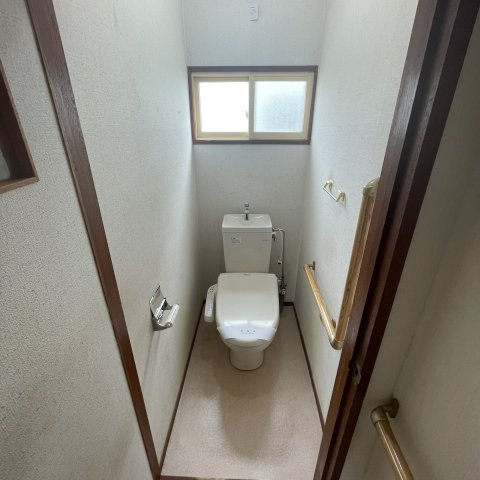 室蘭市白鳥台4丁目21-10戸建のトイレ