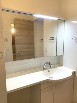 【洗面所】 | アリエッタ光南町 | 洗髪洗面化粧台