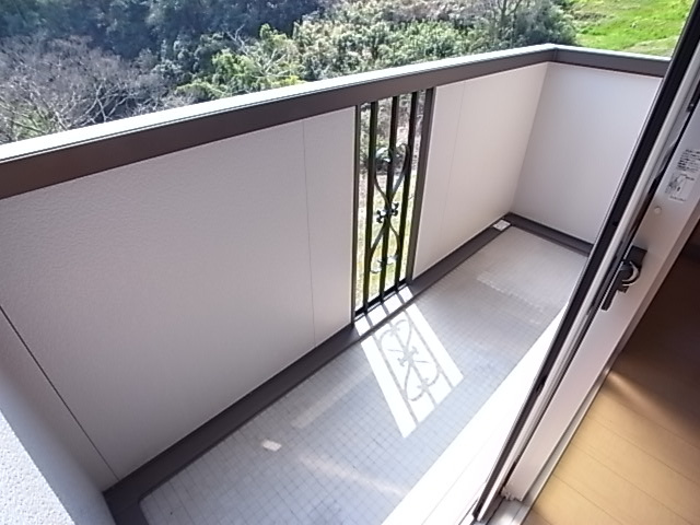 ウィルモア垂水C棟のバルコニー