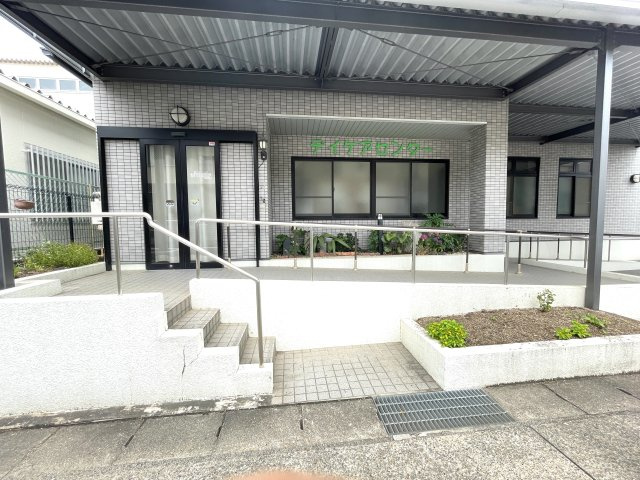 浦里１店舗　一括(P11台駐車可) の外観