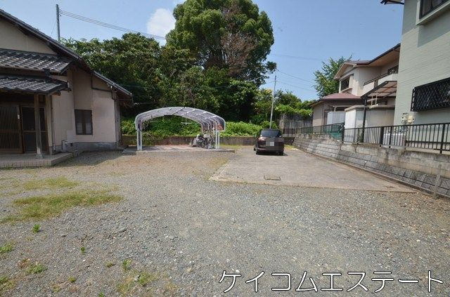 東高倉2丁目戸建ての駐車場