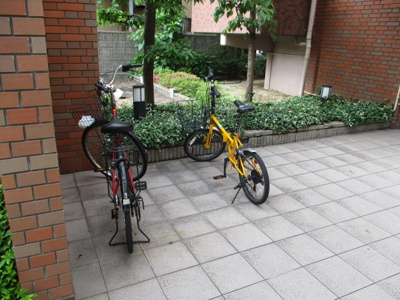 【その他共用部分】 | エスメラード・ヒコ | 自転車置場です
