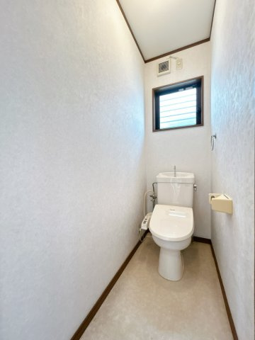 【商談中】リフォーム済中古戸建　一宮市篭屋　平成10年築のトイレ
