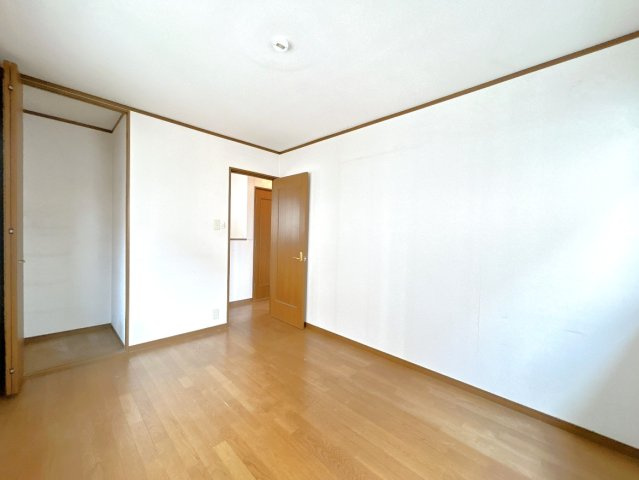 【商談中】リフォーム済中古戸建　一宮市篭屋　平成10年築の洋室