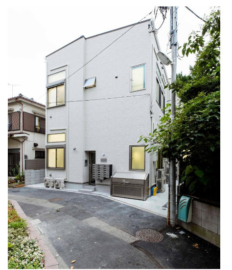 葛飾区新小岩４丁目のアパートのエントランス|毎日通るエントランスはこのようになっています　敷金礼金ゼロ♪ネット無料♪お洒落なホワイトフローリング施工☆　初期安☆