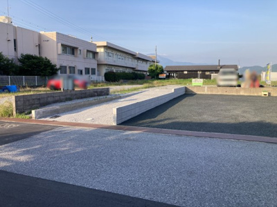 【前面道路含む現地写真】 | 長浜市寺田町土地Ａ