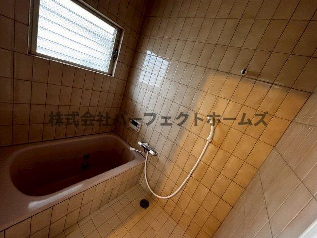 点野1丁目戸建　賃貸の浴室|落ち着いた空間のお風呂です