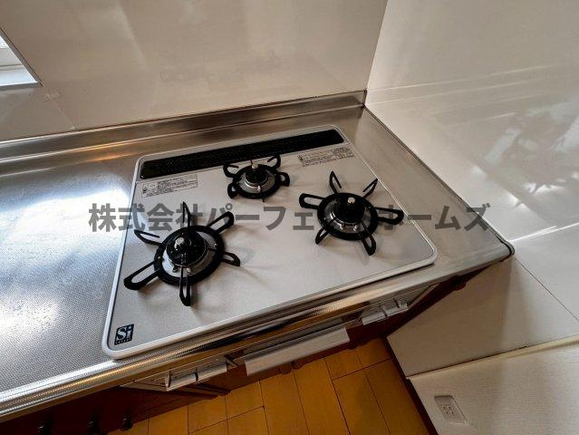 点野1丁目戸建　賃貸のキッチン|お料理しやすいキッチンです