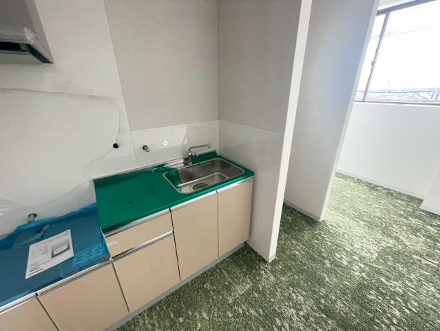 四郷町貸事務所のキッチン