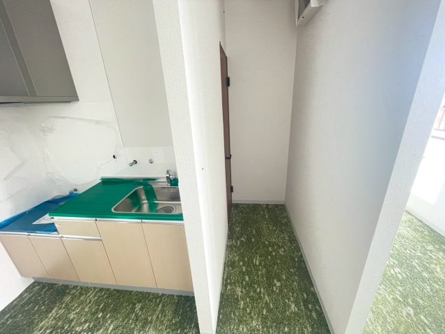 四郷町貸事務所の内装