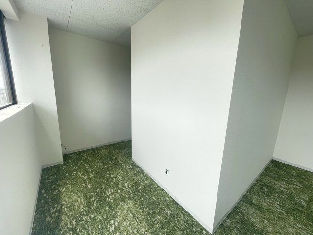四郷町貸事務所の内装