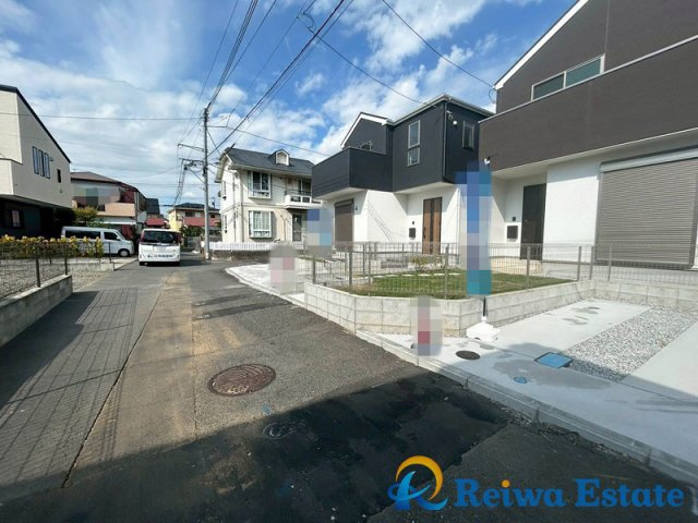 新築戸建　茅ヶ崎市柳島1丁目の前面道路含む現地写真