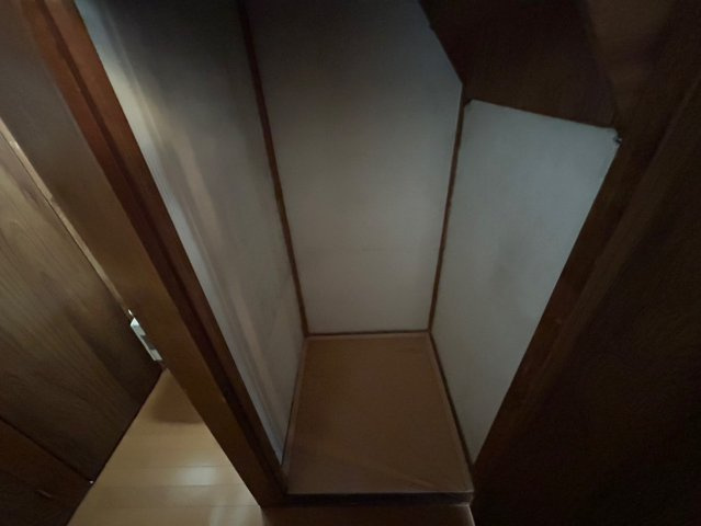 鷹殿町戸建の収納