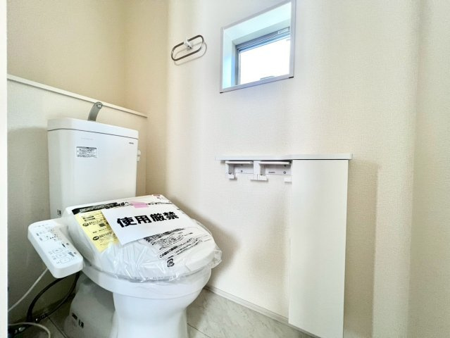 練馬区関町北3丁目　新築戸建　残4棟のトイレ|2025.07.04撮影（4号棟写真）