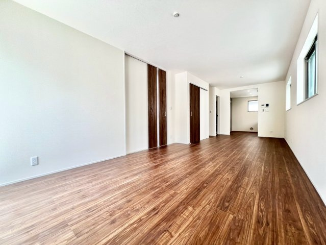 練馬区関町北3丁目　新築戸建　残4棟の居間・リビング|2025.07.04撮影（4号棟写真）