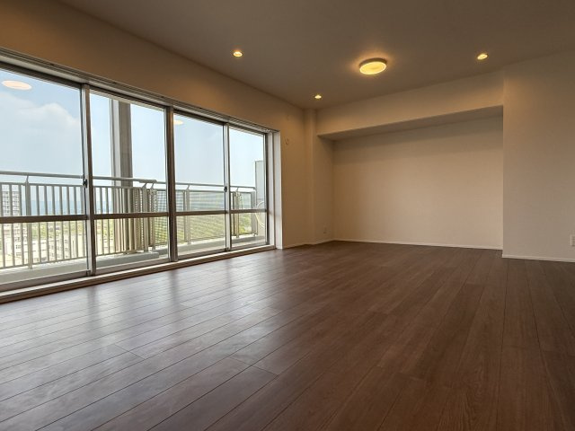 ラ・フォルテ西神中央2番館の居間・リビング