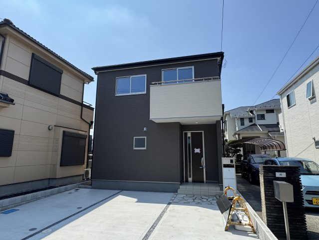 三郷市彦野１丁目新築戸建【彦成小学校：3分】の外観|完成済み内覧可能です！！