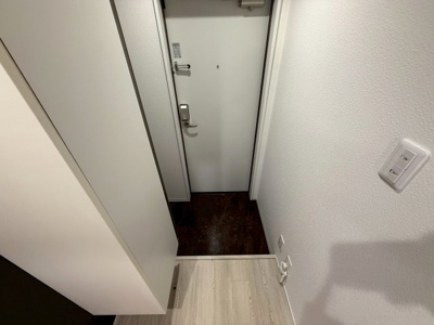 【玄関】 | エヌエムキャトフヴァントゥレーズノース