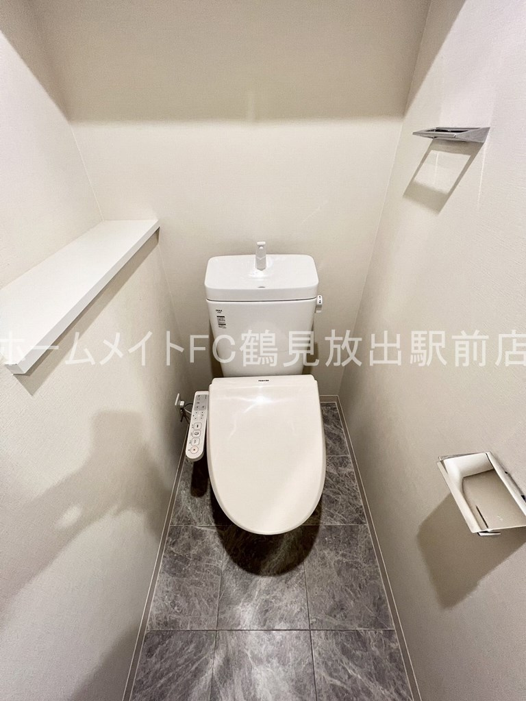 大阪市鶴見区放出東３丁目の賃貸マンションのトイレ