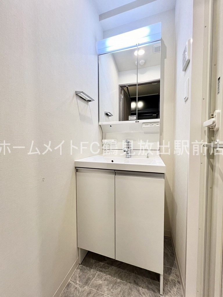大阪市鶴見区放出東３丁目の賃貸マンションの独立洗面台