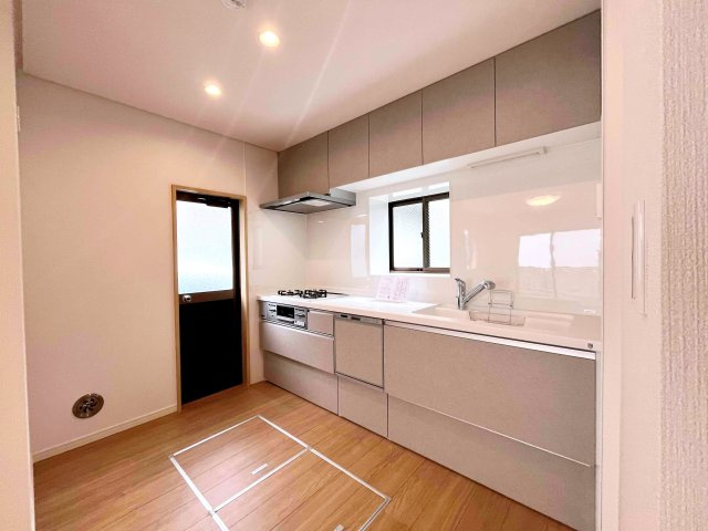 逗子市沼間三丁目戸建のキッチン