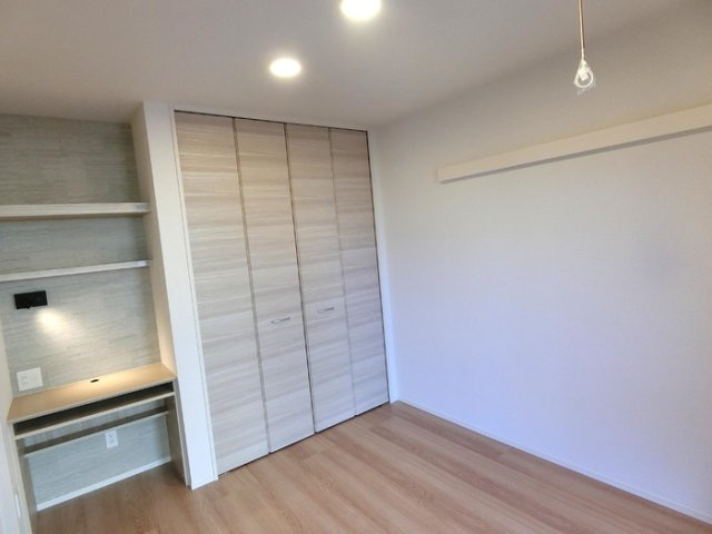 【寝室】セレスティア大和町