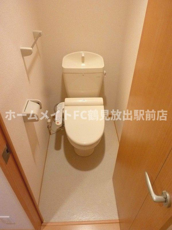 東大阪市鴻池町２丁目のアパートのトイレ