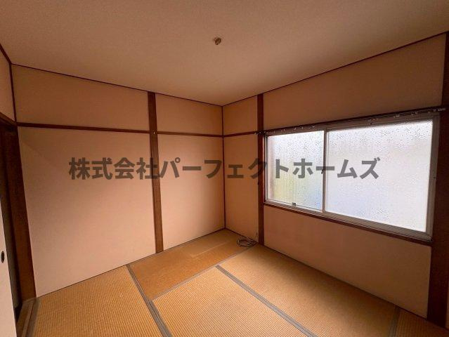 高柳5丁目戸建　賃貸の和室|ゆったりとくつろげる和室です