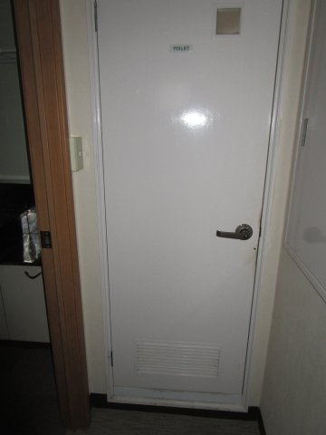 東京アーストンマンション№2の玄関