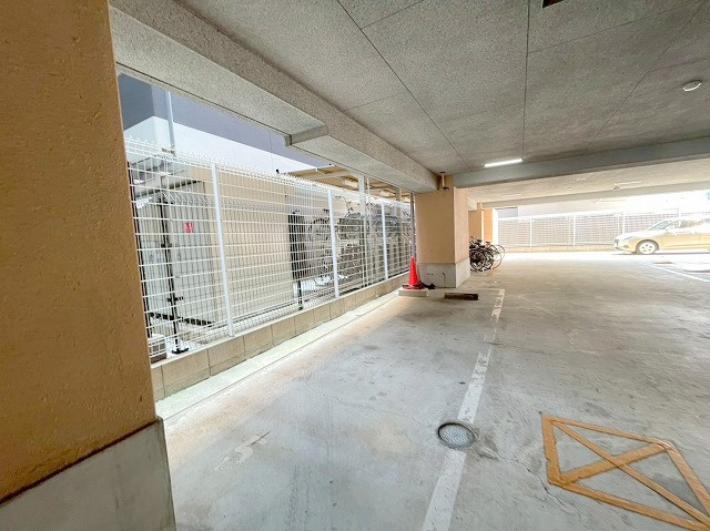 M’プラザ新大阪駅前の駐車場