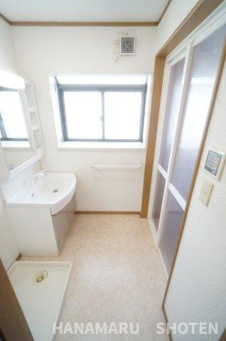 中古　千葉市若葉区桜木の脱衣所|＊当日ご案内可＊ご希望の物件まとめてご案内！弊社が掲載していない物件でもOK♪お気軽にご相談ください ♪お電話でのお問合わせがスムーズ♪