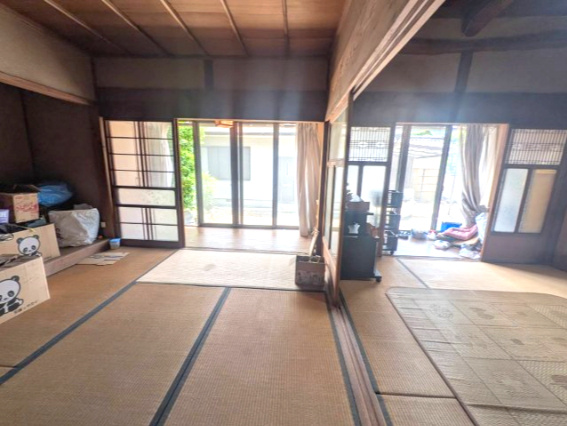 和泉市黒鳥町戸建（平屋）6DK（はなれ含む）の和室