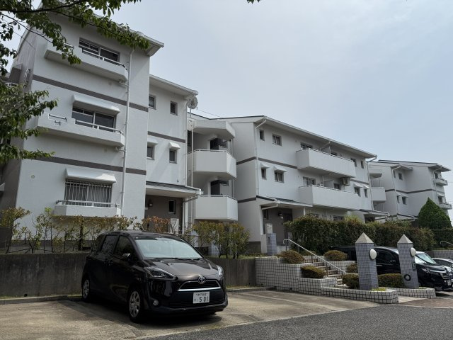 コンフォール学園緑が丘第2　弐七号棟の外観