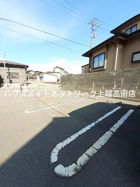 カルムＢの駐車場|駐車場