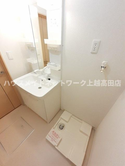 カルムＢの独立洗面台|シャワー洗面
