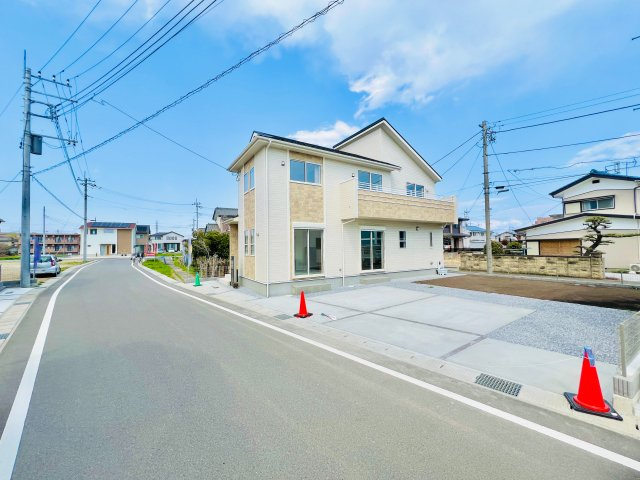 前橋市後家町の前面道路含む現地写真|前面道路6ｍで駐車が苦手な方にもおススメ♪
