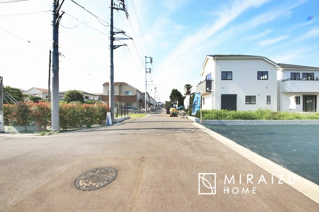 【前面道路含む現地写真】 | 平日・休日問わず、いつでもご見学が出来ます◎
実際に見て触れて感じ安心のお住まい探しをご体験下さい♪