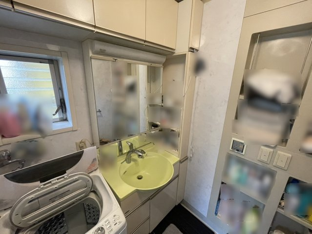 堺市堺区浅香山町1丁4ＬＤＫ中古戸建の独立洗面台