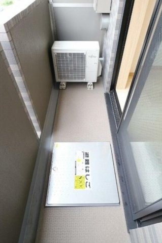 ルーブル中村橋参番館のバルコニー