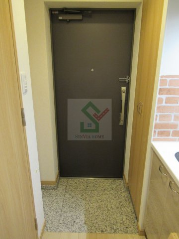 ルーブル中村橋参番館の玄関