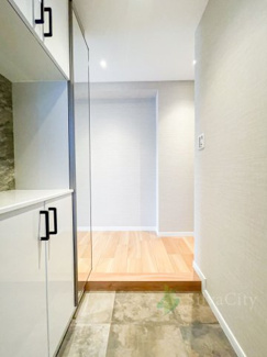 【玄関】 | グリュック８二子玉川イーストウイング | 玄関