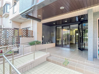  | グリュック８二子玉川イーストウイング | エントランス