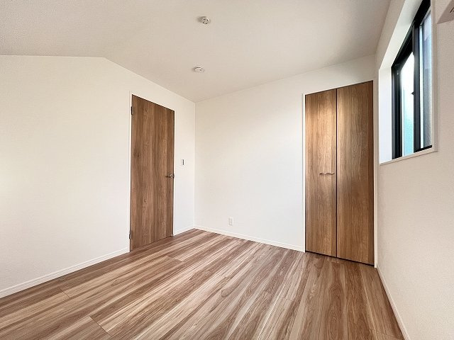 【洋室】 | 練馬区谷原6丁目　新築一戸建住宅（成増店） | 4.8帖の洋室。