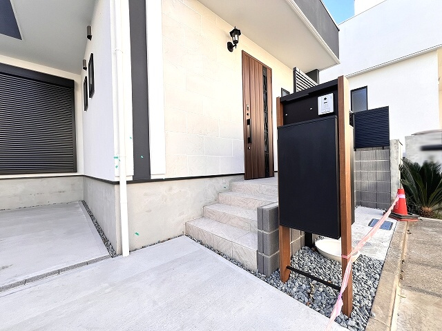 【外観】 | 練馬区谷原6丁目　新築一戸建住宅（成増店） | 「耐震等級3」×「制震ダンパー」で繰り返す地震にも強い家