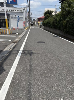 【前面道路含む現地写真】 | 毎日の買い物も徒歩4分のオリンピック東川口店があって楽々です♪